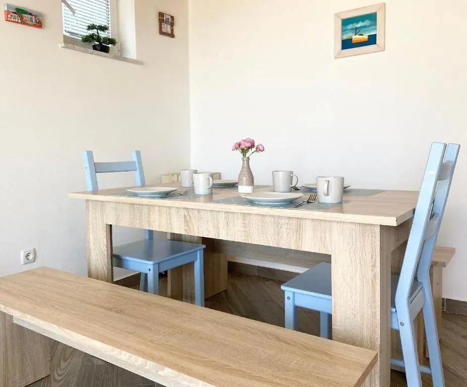 Apartment Zare Banjol